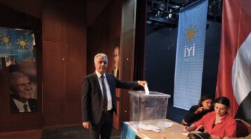 İYİ Parti Yeşilyurt’ta Yeni Bir Dönem: Alper Karakurt İlçe Başkanı Seçildi