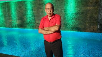 “Bir Tas Çorbayı Paylaşan Millet, Bir Selamı Çok Gördü”