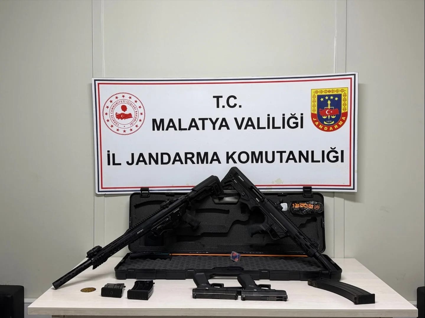 Malatya’da Düğünde Havaya Ateş Eden 4 Şüpheli Yakalandı